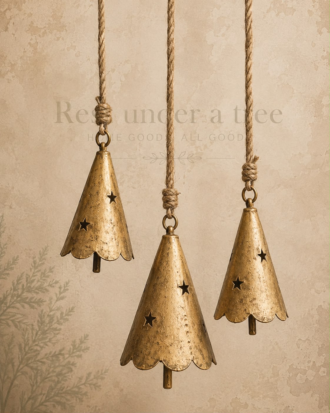 Set de 3 Campanas Doradas – Corte Estrella