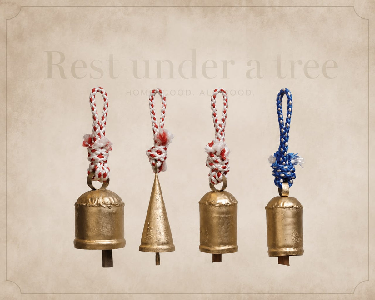 Set de 4 Campanas Decorativas de Latón – Diseño Artesanal