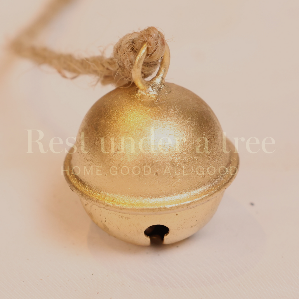 3 Campanas Dorada con Cuerda de Yute – 54 cm