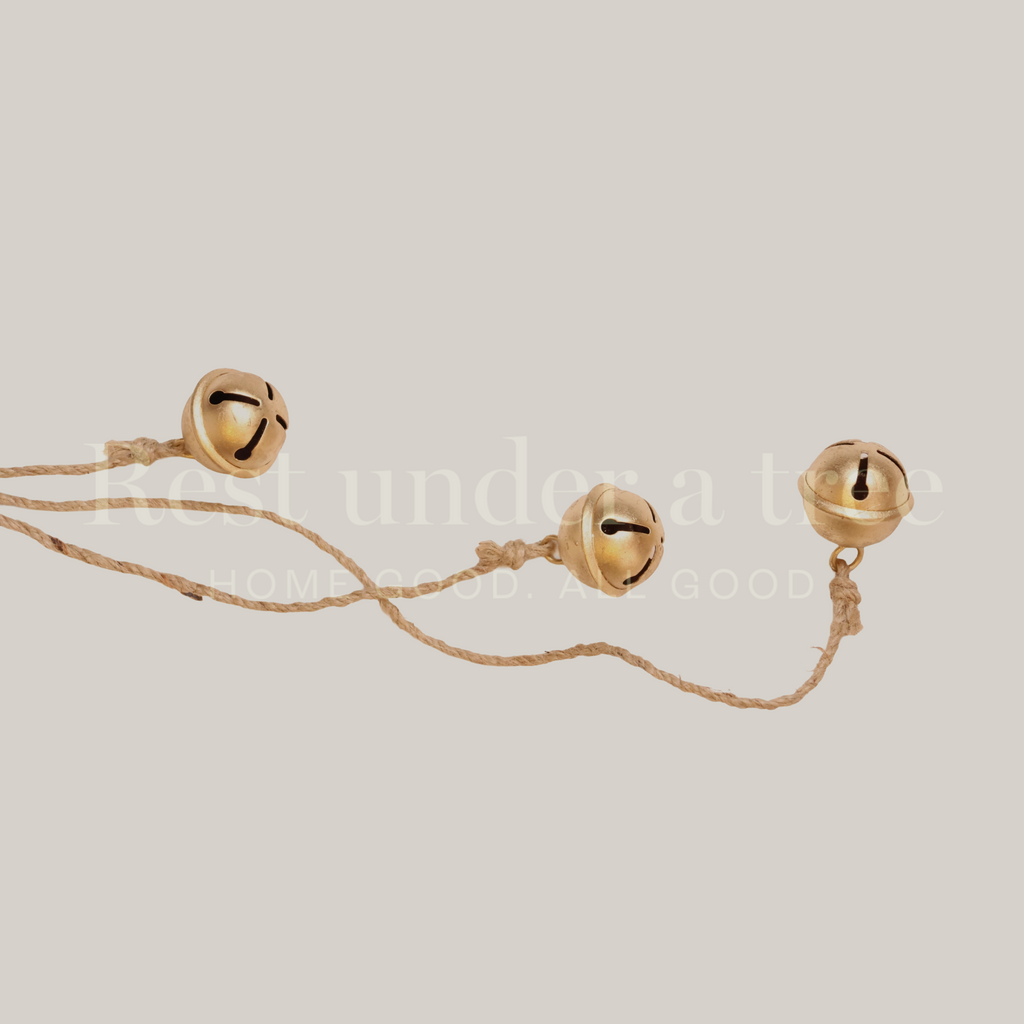 3 Campanas Dorada con Cuerda de Yute – 54 cm