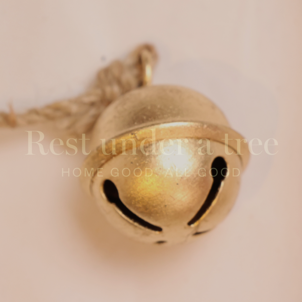 3 Campanas Dorada con Cuerda de Yute – 54 cm