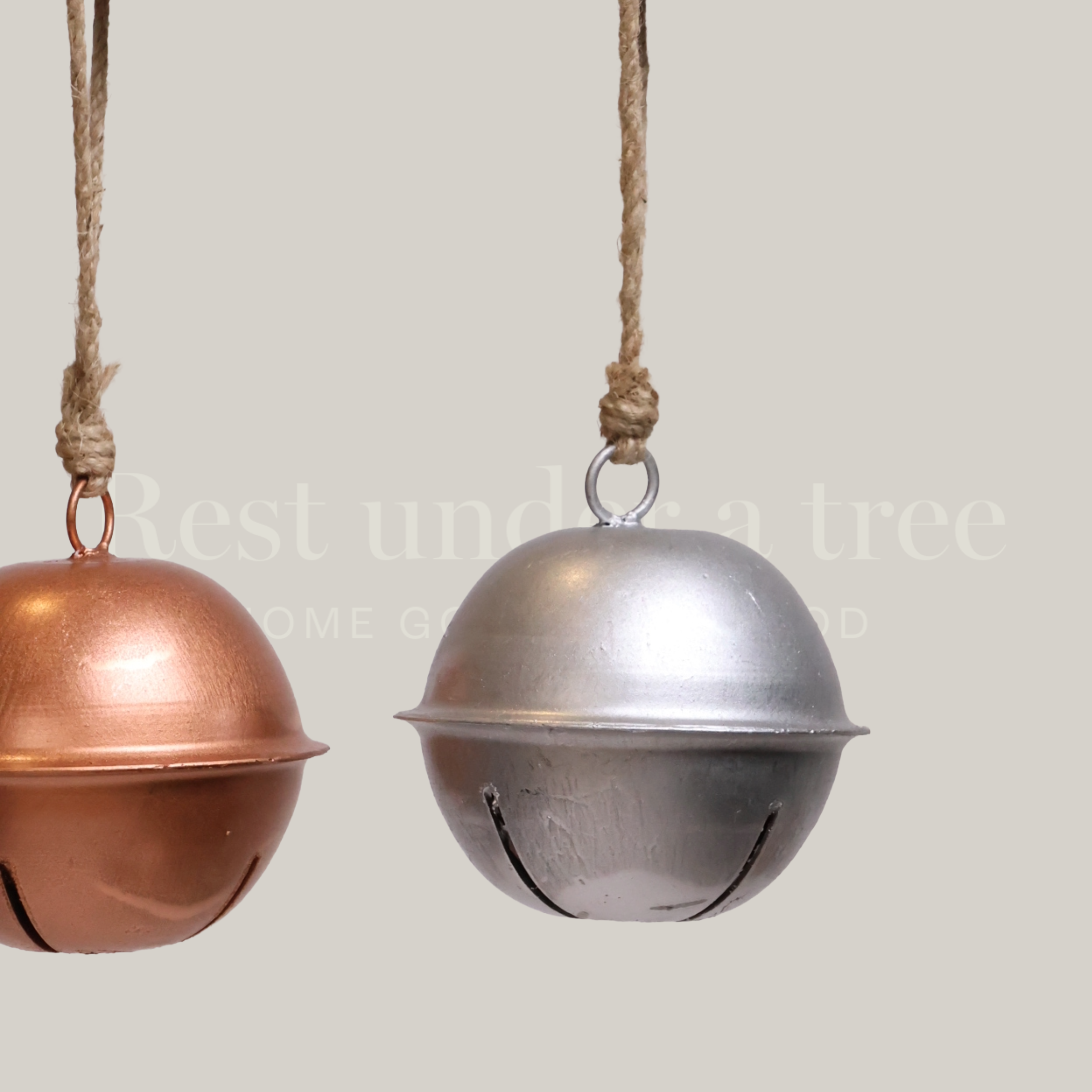 Set de Cascabeles Metálicos R.U.T. – Oro, Plata y Cobre