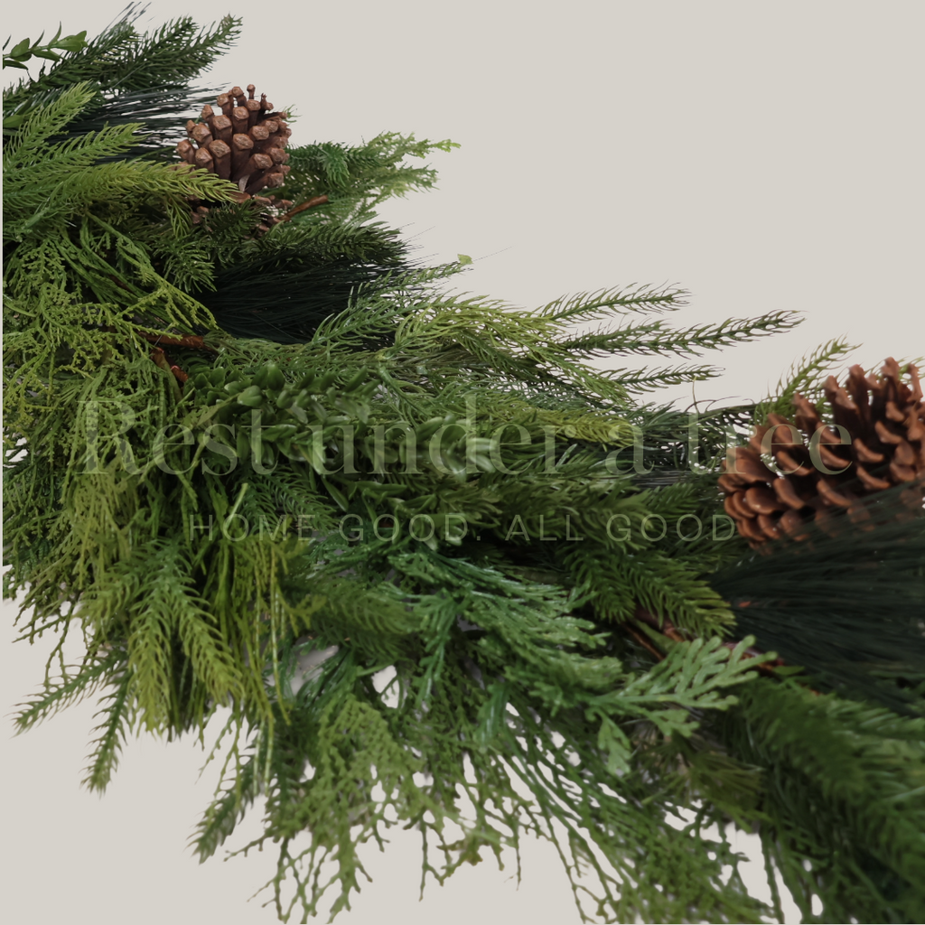 Guirnalda R.U.T. PIÑAS – 220 cm