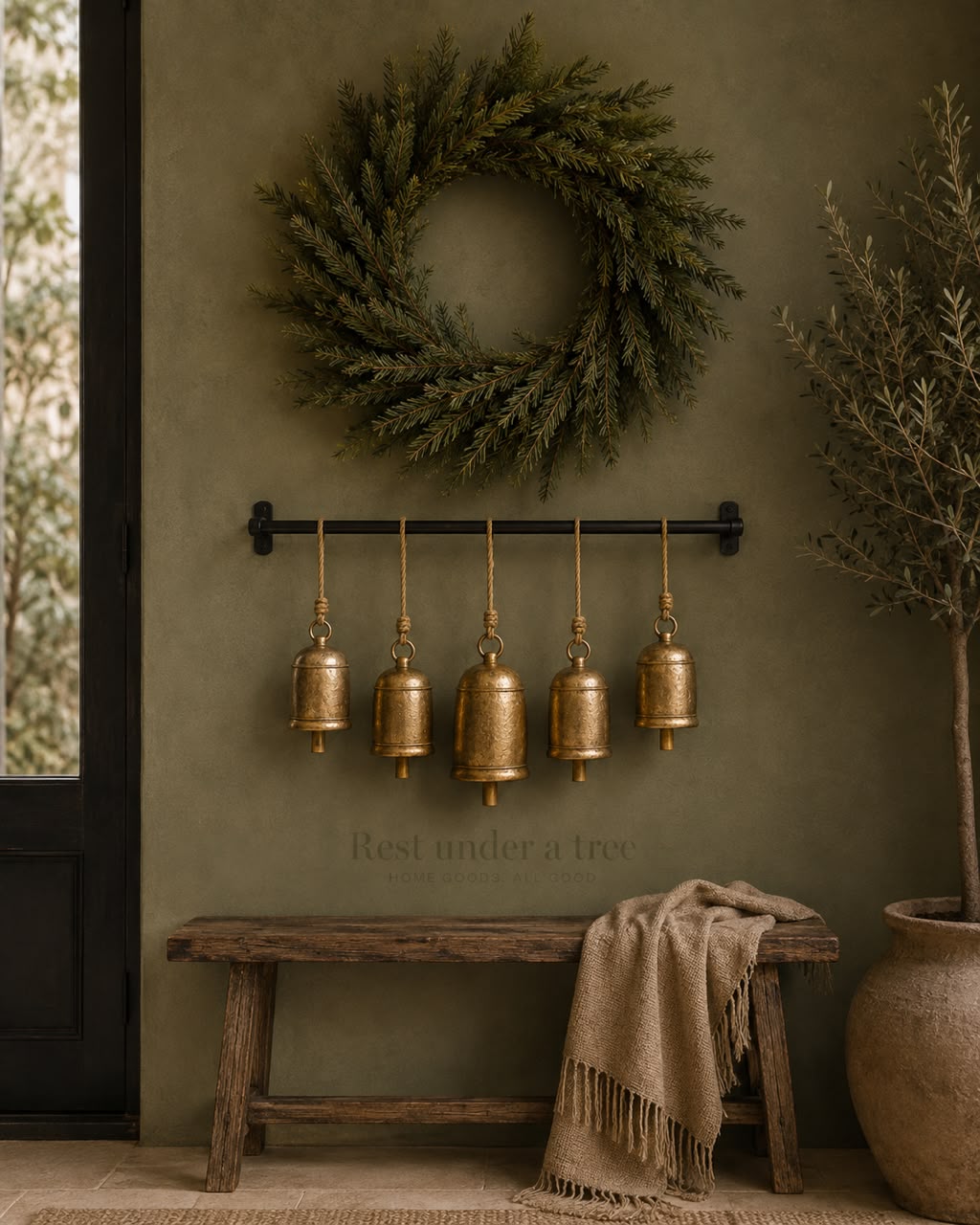 Set “Resonancia” – 5 Campanas Murales Doradas