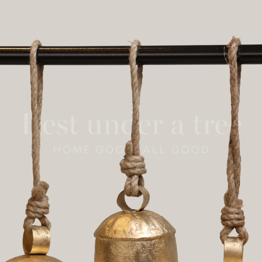 Set “Resonancia” R.U.T. – 5 Campanas Murales Doradas